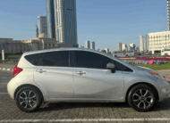 Nissan versa 2016