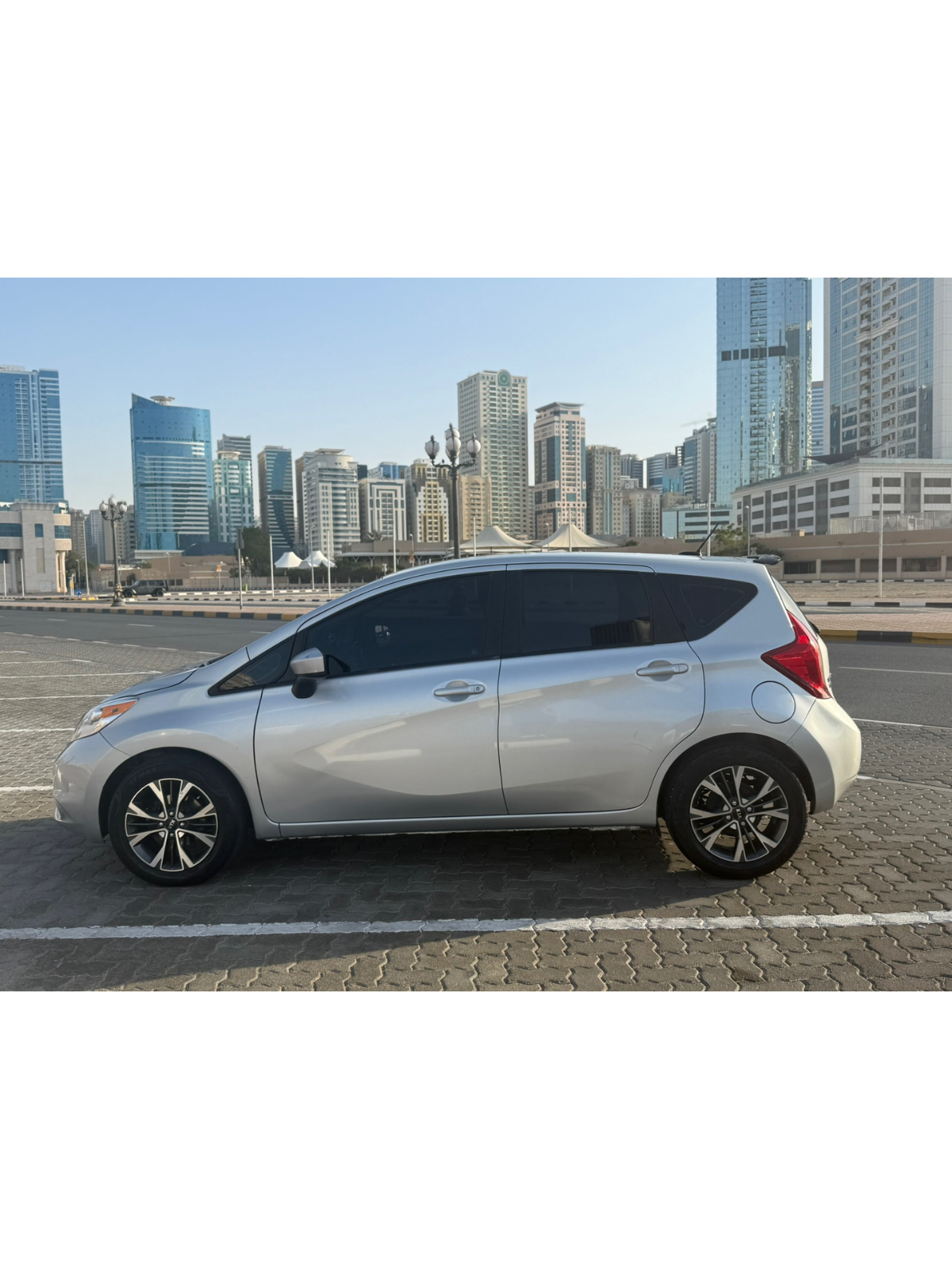 Nissan versa 2016